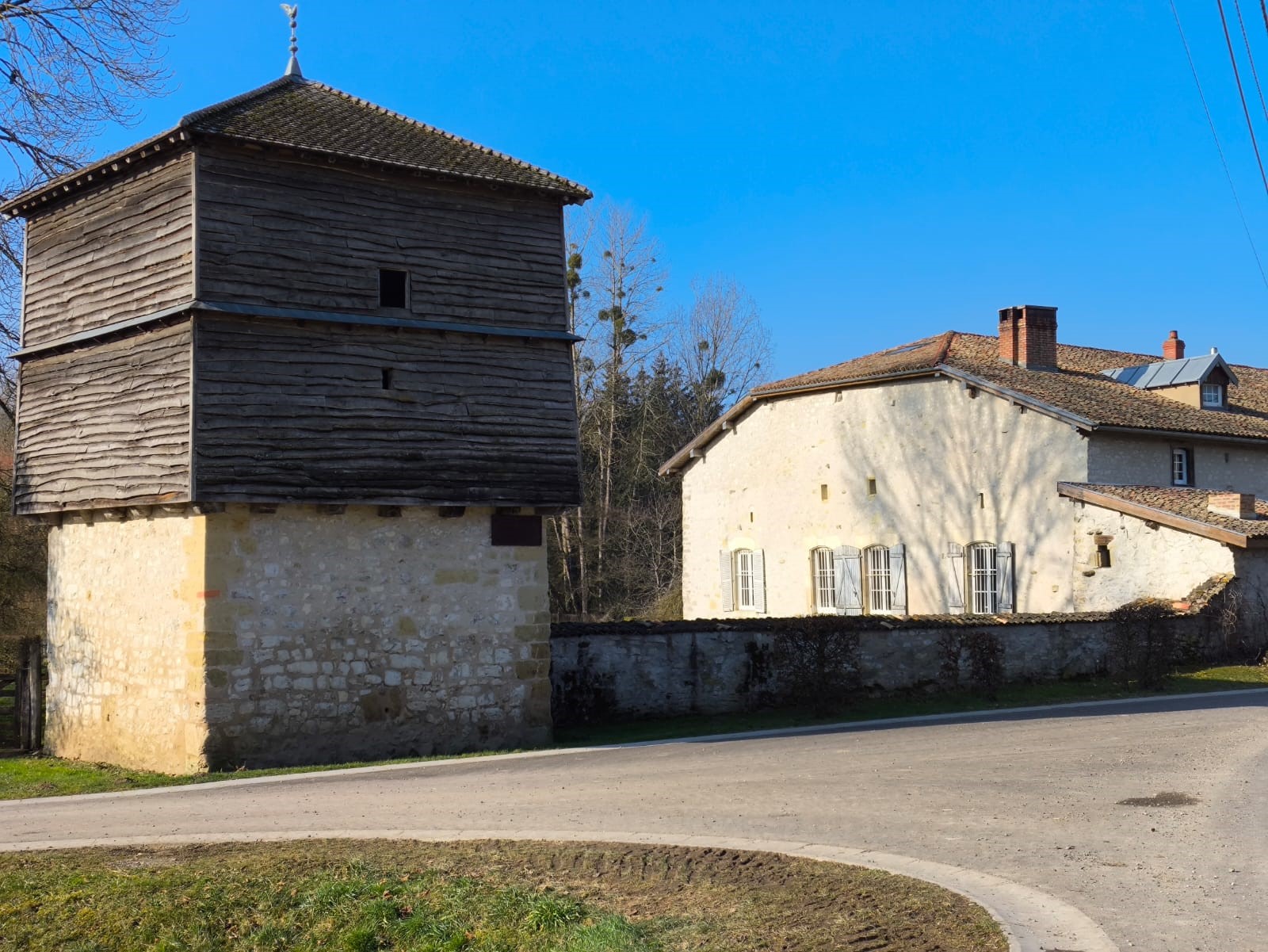 Lire la suite à propos de l’article Le Colombier XVIème siècle – Auzéville